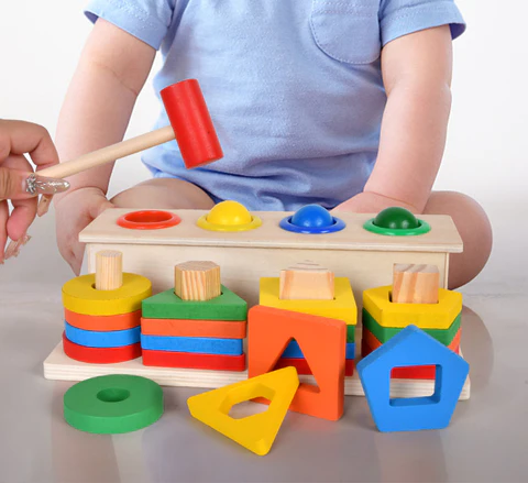 Formes géométriques et boule de marteau