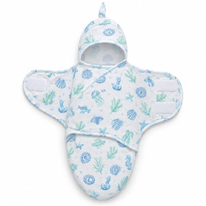 Couverture d'emmaillotage Finest baby imprimé fonds marins avec ses bandes à scratch et son bonnet assorti
