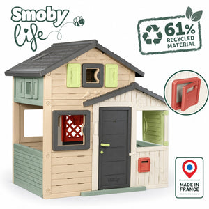 Caractéristiques Smoby Life : 61 % de matière recyclée, fabriqué en France, fenêtre à treillis et boîte aux lettres