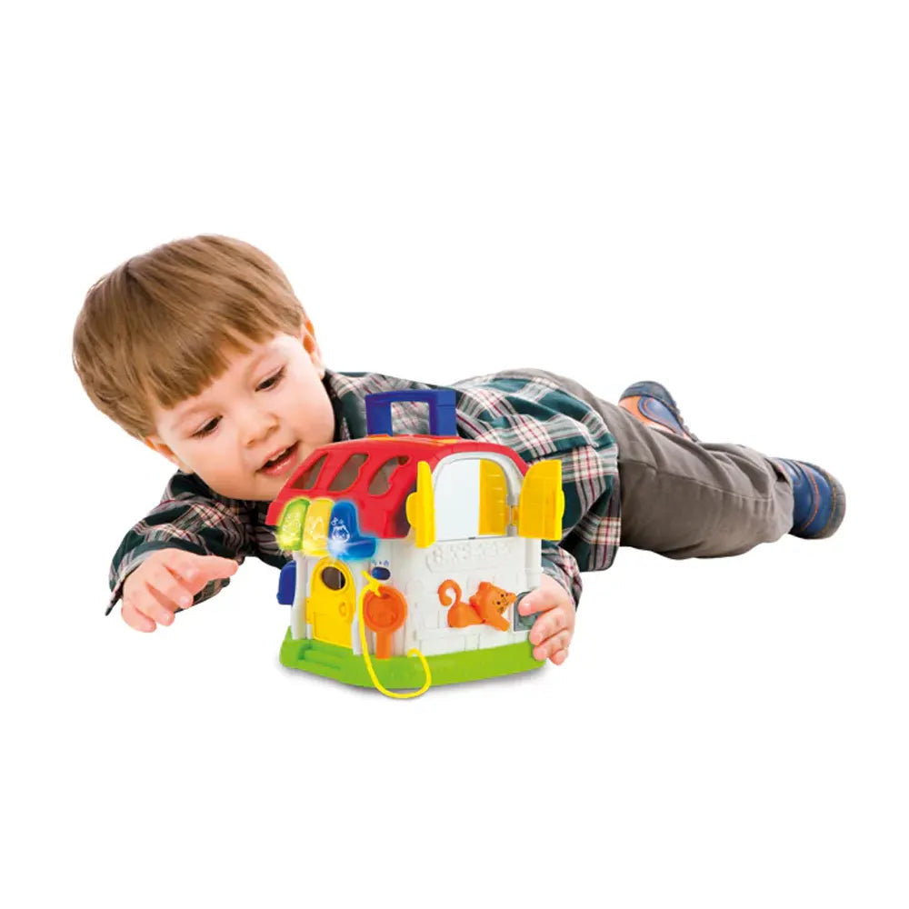 Maison d'activités Winfun avec ses six blocs de formes colorés