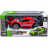 Boîte de la voiture radiocommandée Drift Car Racing rouge à l'échelle 1:16 avec télécommande
