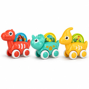 Les trois voitures dinosaures HUANGER : t-rex rouge, tricératops menthe et parasaurolophus jaune avec leur disque rotatif