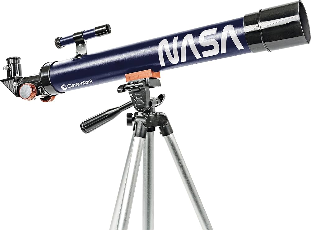 Détail du tube optique bleu NASA du télescope Clementoni avec chercheur