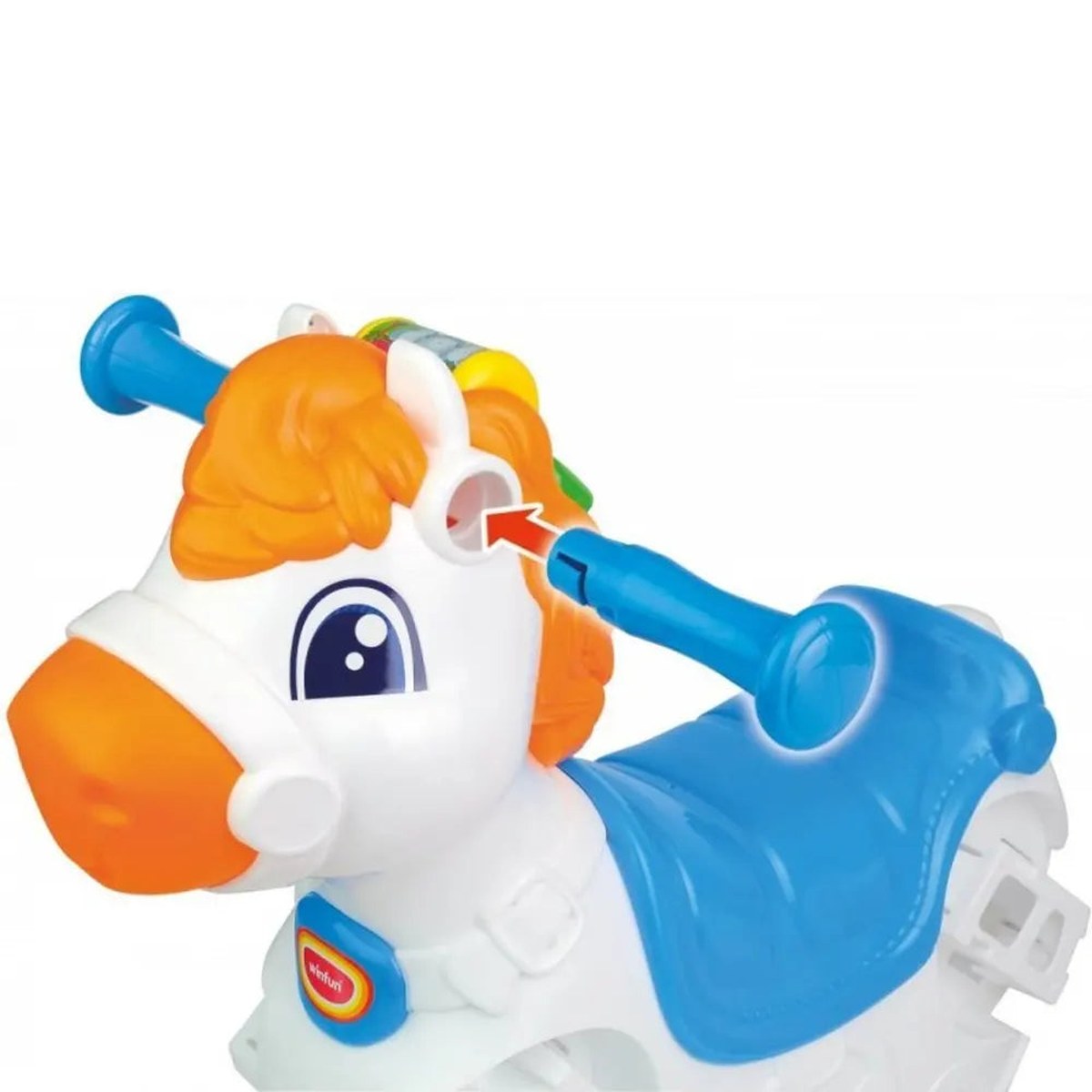 Détail des poignées bleues et de la selle du cheval à bascule Winfun Junior Rider